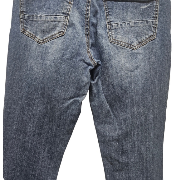 Refuge Distressed Skinny Jeans Medium Dark Wash Size 8 Blue Denim Ripped - Picture 7 of 15